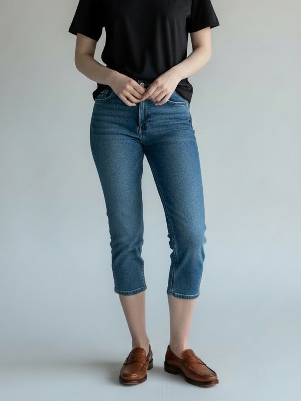 Old Navy Women's Classic Y2K Denim Capri Pants